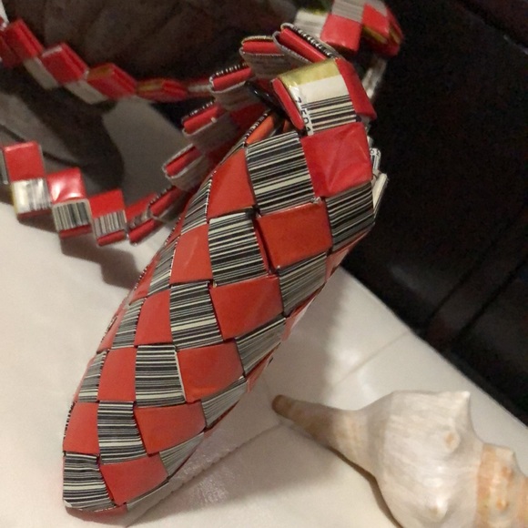 Recycled “Wrapper” Shoulder Bag-Red&Black-EUC - Picture 5 of 14